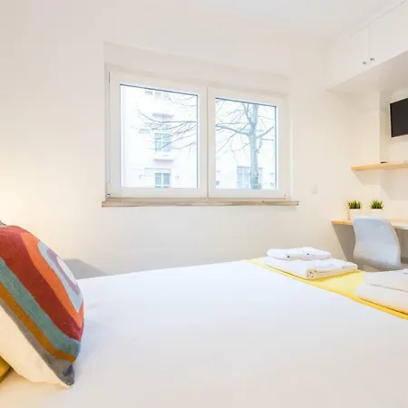 Flh Charming Flat Near Zoo דירה ליסבון